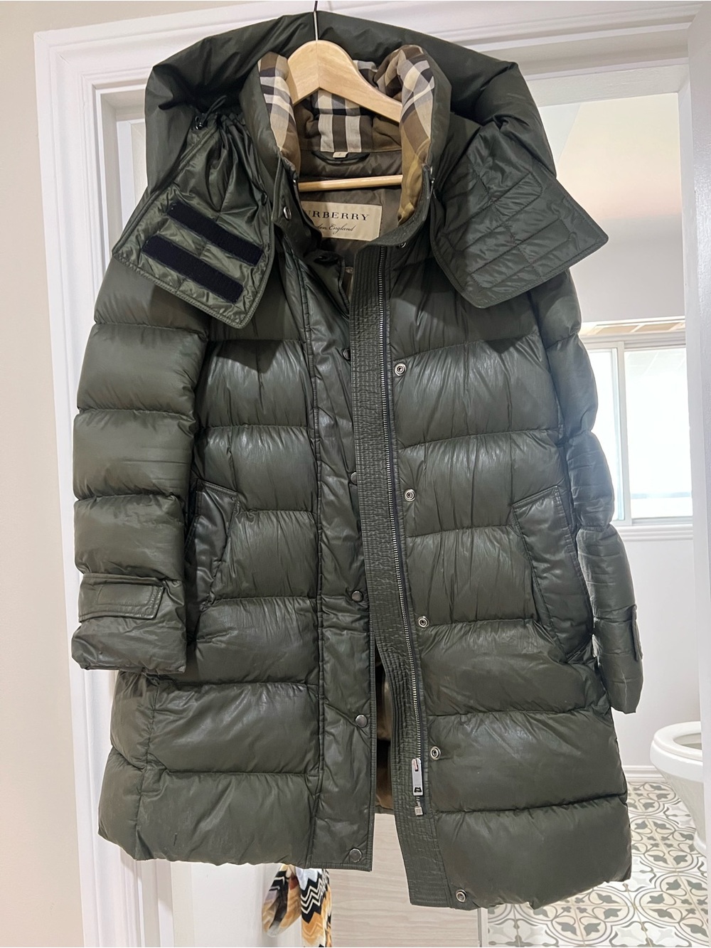 Burberry Olive Green Quilted Puffer Coat - Picture 3 of 11